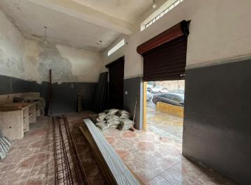Comercial , Osasco · Salão Comercial 30 m² com Pé-Direito Alto ao Lado da Av. dos Remédios