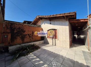 Casa de 2 quartos, Mongaguá · Casa com 02 dormitórios a venda em Mongaguá.