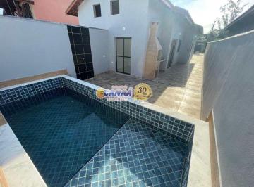 Casa de 2 quartos, Itanhaém · Casa à Venda em Itanhaém - Com Piscina Lado Praia!
