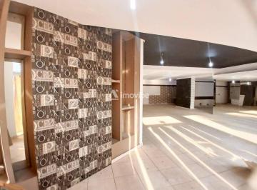 Comercial · 220m² · Salão Comercial Disponível para Locação no Centro de Americana-SP