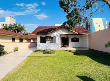 Casa · 113m² · 3 Quartos · 2 Vagas · Casa em Itapoa com 02 quartos + 01 suite a 500 m do mar!