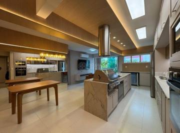 Apartamento · 90m² · 3 Quartos · 1 Vaga · ED. ALBANY - CENTRO, BALNEÁRIO CAMBORIÚ