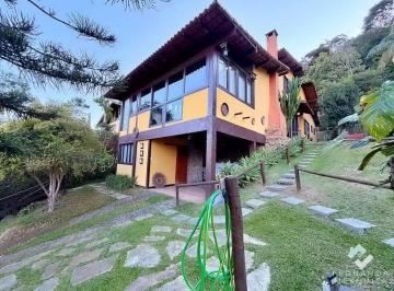casa-em-condominio-com-vista-para-mulher-de-pedra-9493015.jpeg · Casa em condomínio com vista para Mulher de Pedra em Vargem Grande – Teresópolis RJ