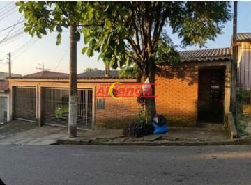 Casa · 272m² · 5 Quartos · Terreno com 3 casas próximo ao Centro de Arujá