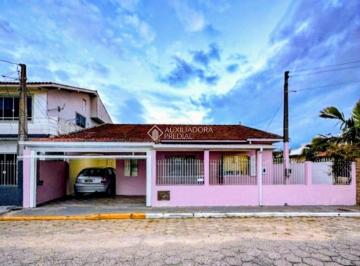 Casa · 170m² · 4 Quartos · 2 Vagas · Casa à Venda 170m² | 4 Quartos | 2 Vagas | 2 Banheiros | Churrasqueira | Paes Leme - Imbituba/SC