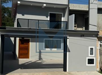 Casa · 100m² · 3 Quartos · 3 Vagas · "Excelente oportunidade! Imóvel com 100m² de área construída e acabamento de ...