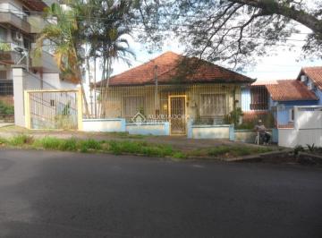 Casa · 200m² · 3 Quartos · 2 Vagas · Terreno/Casa no Petrópolis com 13,20 m de frente e total de 429,11 m².