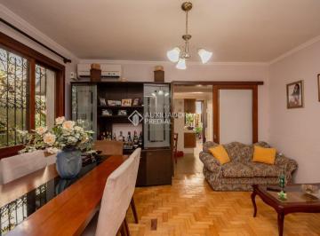 Casa · 218m² · 4 Quartos · Casa de 4 dormitórios, duas suítes e 1 vaga no Bairro Passo Da Areia