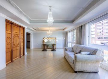 Apartamento · 224m² · 3 Quartos · 2 Vagas · Apartamento de 224m² no Mont'Serrat com 3 dormitórios e sacada - R$ 1.500.000