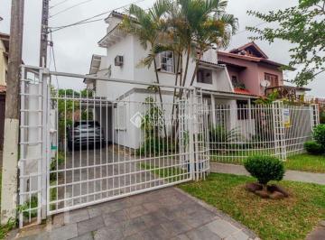 Casa · 252m² · 4 Quartos · 3 Vagas · Casa com 4 quartos, próximo ao Zaffari Ipanema (não afetada pela enchente).