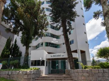 Apartamento · 147m² · 3 Quartos · 2 Vagas · Apartamento semimobiliado com 3 suítes à venda no Cabral em Curitiba