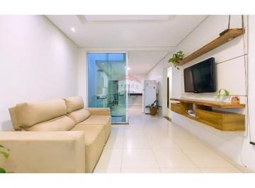 Casa · 126m² · 3 Quartos · 2 Vagas · Casa térrea moderna Qe 50 Guará II - 3 quartos 1 suíte