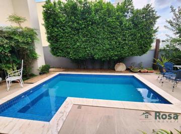 Casa · 243m² · 3 Quartos · 2 Vagas · Sobrado no Belvedere para Locação / Venda