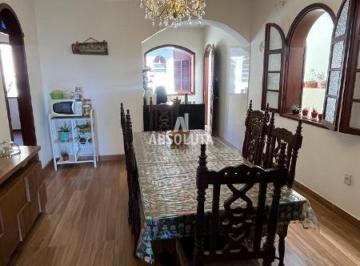 Casa · 201m² · 3 Quartos · 4 Vagas · CASA À VENDA NO BAIRRO CHAPADA
