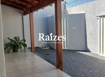 Casa · 170m² · 3 Quartos · 2 Vagas · Casa à Venda em Uberlândia (Santa Rosa) – 3 Dormitórios, Varanda Gourmet