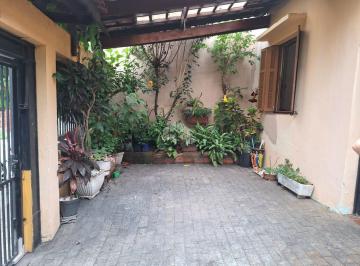 Casa · 200m² · 4 Quartos · 5 Vagas · Casa Térrea com 2 dormitórios mais um sobrado nos fundos com mais 2 dormitórios