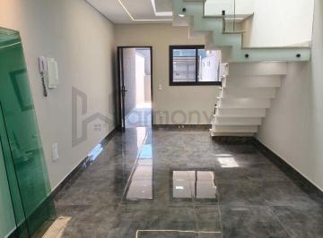 Casa · 150m² · 3 Quartos · 2 Vagas · Sobrado com 3 Quartos e 2 banheiros à Venda, 150 m²