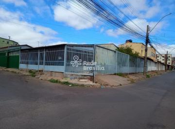 Casa · 120m² · 4 Quartos · QR 206 - CASA DE ESQUINA COM 02 EDÍCULAS NO MESMO LOTE - SAMAMBAIA NORTE/DF