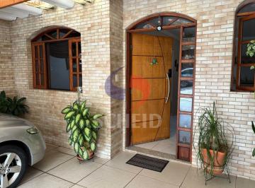 Casa · 90m² · 3 Quartos · 4 Vagas · Excelente oportunidade casa térrea em condomínio fechado Jd. Sabara.