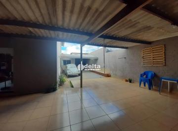 Casa · 170m² · 3 Quartos · 2 Vagas · Casa com 3 quartos sendo 1 suíte para venda no Bairro Santa Luzia em Uberlândia-MG