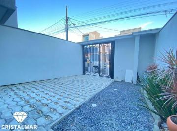 Casa · 80m² · 2 Quartos · 1 Vaga · Sobrado à venda em Bombas, pertinho do supermercado