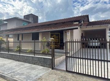 Casa · 104m² · 3 Quartos · 1 Vaga · Casa no centro de Pomerode próxima a tudo