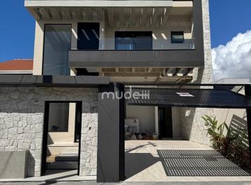 Apartamento · 60m² · 4 Quartos · 1 Vaga · Sobrado de Alto Padrão com 3 Suítes, Piscina e Automação Residencial | Balneário Flórida | Matinhos