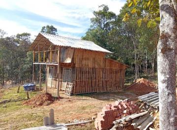 Rural · 2000m² · 3 Quartos · Chácara à venda no bairro Centro - Bocaiúva do Sul/PR