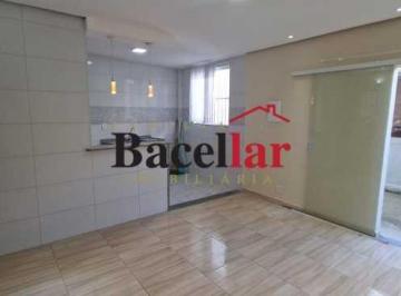 Casa · 70m² · 2 Quartos · Casa de Vila : / Residencial / Quintino Bocaiúva