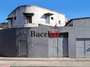 Comercial · 174m² · 1 Vaga · Casa - / Comercial / Benfica