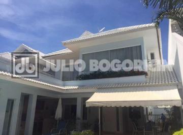 Casa · 600m² · 6 Quartos · 4 Vagas · Casa em Condomínio : Triplex / Residencial / Barra da Tijuca