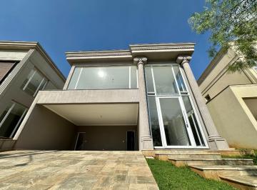 5a6bbfd4-5f25-4254-a1b2-d9612008a3e3 · Casa no condomínio Residencial Valville1 para venda com 3 quartos, sendo 3 suítes, 303m²