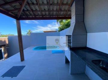 cb27f1498ae73e47a5757739daf0fb3db1bae37b · Casa 3 quartos com piscina, Extensão Serramar/ região do Trevo - Rio das Ostras/RJ.