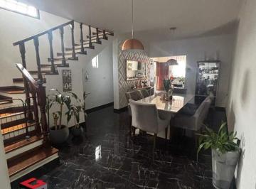 Casa · 320m² · 5 Quartos · 4 Vagas · Sobrado à venda 5 quartos 3 suítes 4 vagas Bangu - Santo André - SP