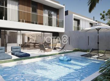 Casa · 256m² · 3 Quartos · 4 Vagas · Casa à venda - em Santo Inácio