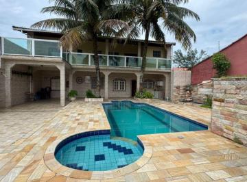 Casa de 3 quartos, Itanhaém · Casa para Venda, Itanhaém / SP. Possui piscina e 03 dormitórios.