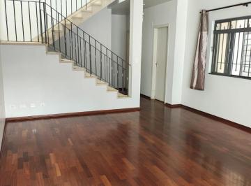 Casa · 204m² · 3 Quartos · 3 Vagas · Sobrado a venda com elevador no bairro de Santana.