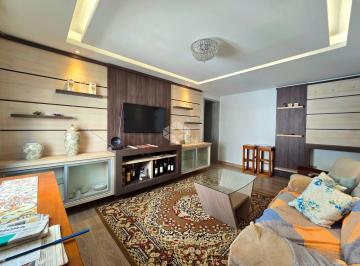 Apartamento · 65m² · 2 Quartos · 1 Vaga · Apartamento de 2 dormitórios e 1 vaga de garagem, no bairro Cristo Redentor, em Porto Alegre.