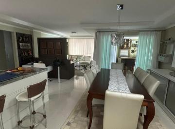 Apartamento · 131m² · 3 Quartos · 2 Vagas · Apartamento com 3 dormitórios em Porto Belo, SC