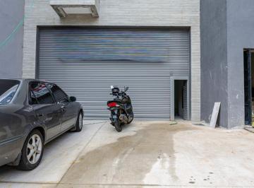 Comercial · 400m² · 3 Vagas · Galpão na Rua Tito, N. 799 • 400 m²