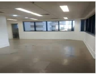 Comercial · 90m² · 2 Vagas · Sala comercial na Rua Sampaio Viana, 277 - Cj. 114 • 90 m²