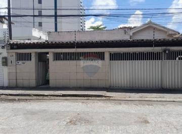 Casa · 369m² · 4 Quartos · 3 Vagas · Casa com 04 quartos e 04 banheiros na Madalena