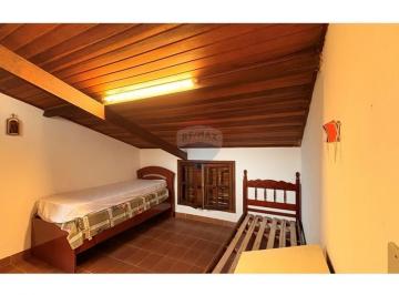 Rural · 367m² · 2 Quartos · 3 Vagas · Chácara com 4 quartos sendo 2 suítes, amplo espaço com lindo jardim – Vale do Rio Cachoeira – Piraca