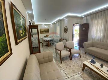Casa · 492m² · 4 Quartos · 3 Vagas · Casa 4 Quartos Linear na Taquara -Ideal para Residência ou Uso Comercial
