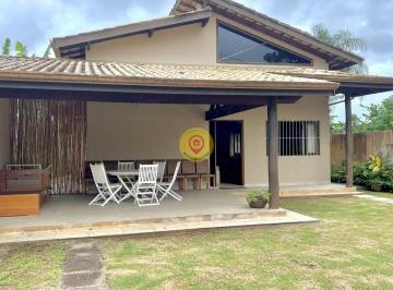 Casa · 150m² · 3 Quartos · 3 Vagas · Casa térrea com três dormitórios (1 suite) e mezanino, a apenas 200m da praia.