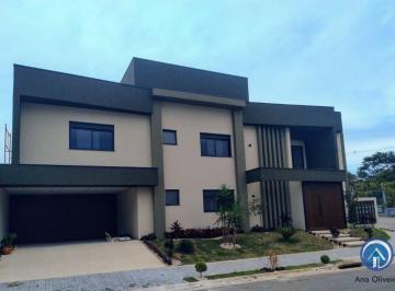 Casa de 4 quartos, Caçapava · Sobrado de 310m² com 4 suítes no condomínio Malibu em Caçapava