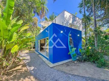 Casa de 3 quartos, Ubatuba · Casa de alto padrão com 177 m² a 300m da Praia Ubatumirim à venda.