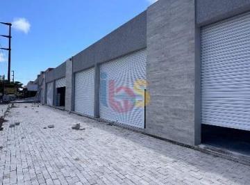 Comercial · 200m² · Oportunidade de Lojas Comerciais no Coração da Orla de Porto Seguro