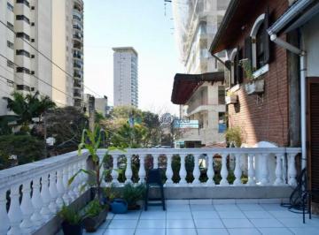 Casa · 220m² · 3 Quartos · 1 Vaga · Casa na Chácara Inglesa com quintal e ótima localização