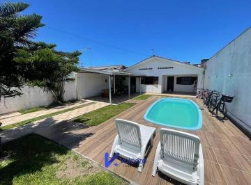 25036874_4.jpg · Casa com Piscina Faixa Mar Canoas a Venda